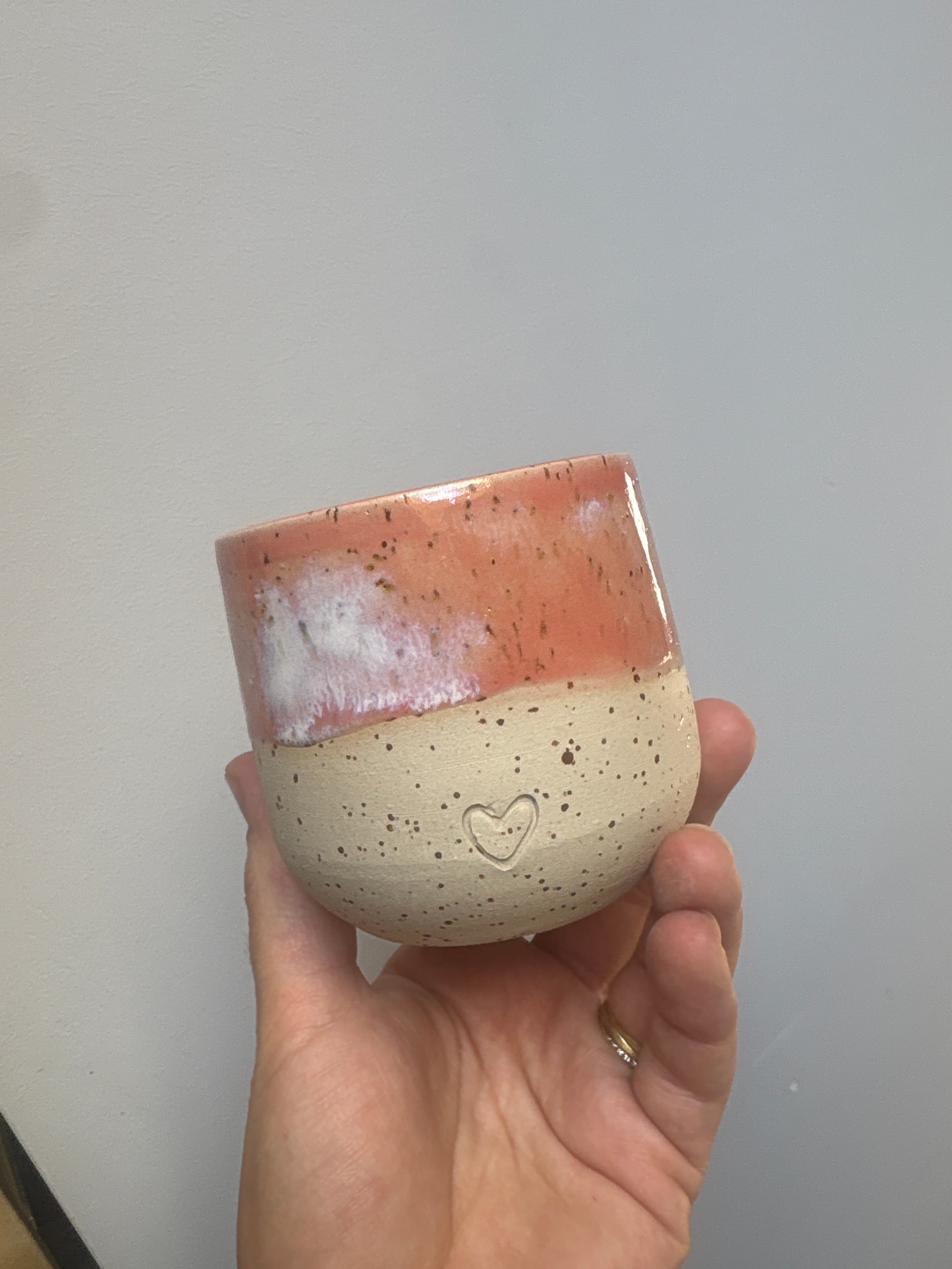 Tasse à café  sans anse rose  - Maman -