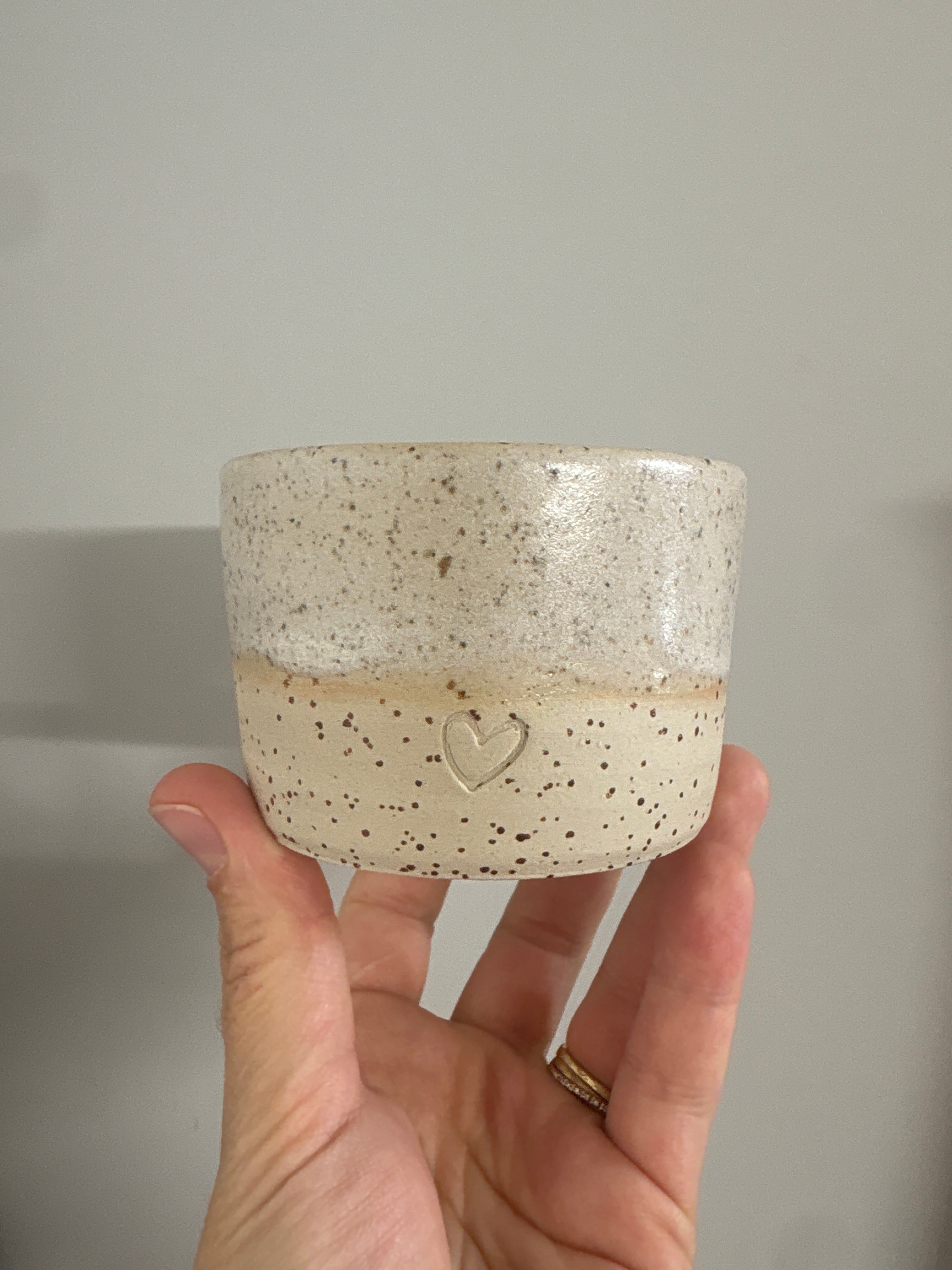 Americano- signature beige