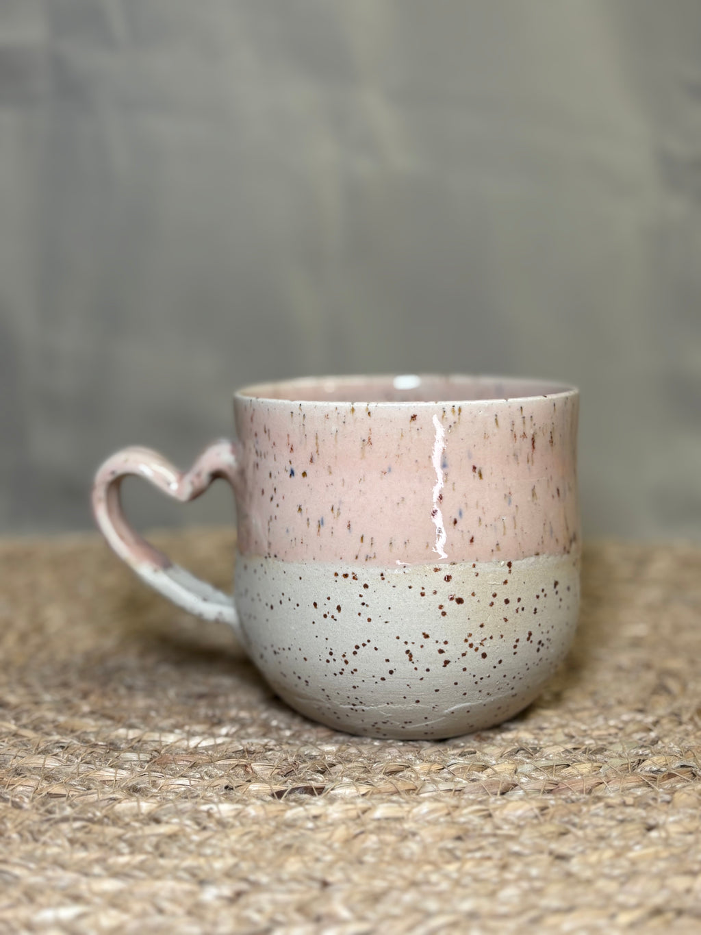 Mug rose Morganite à anse en coeur